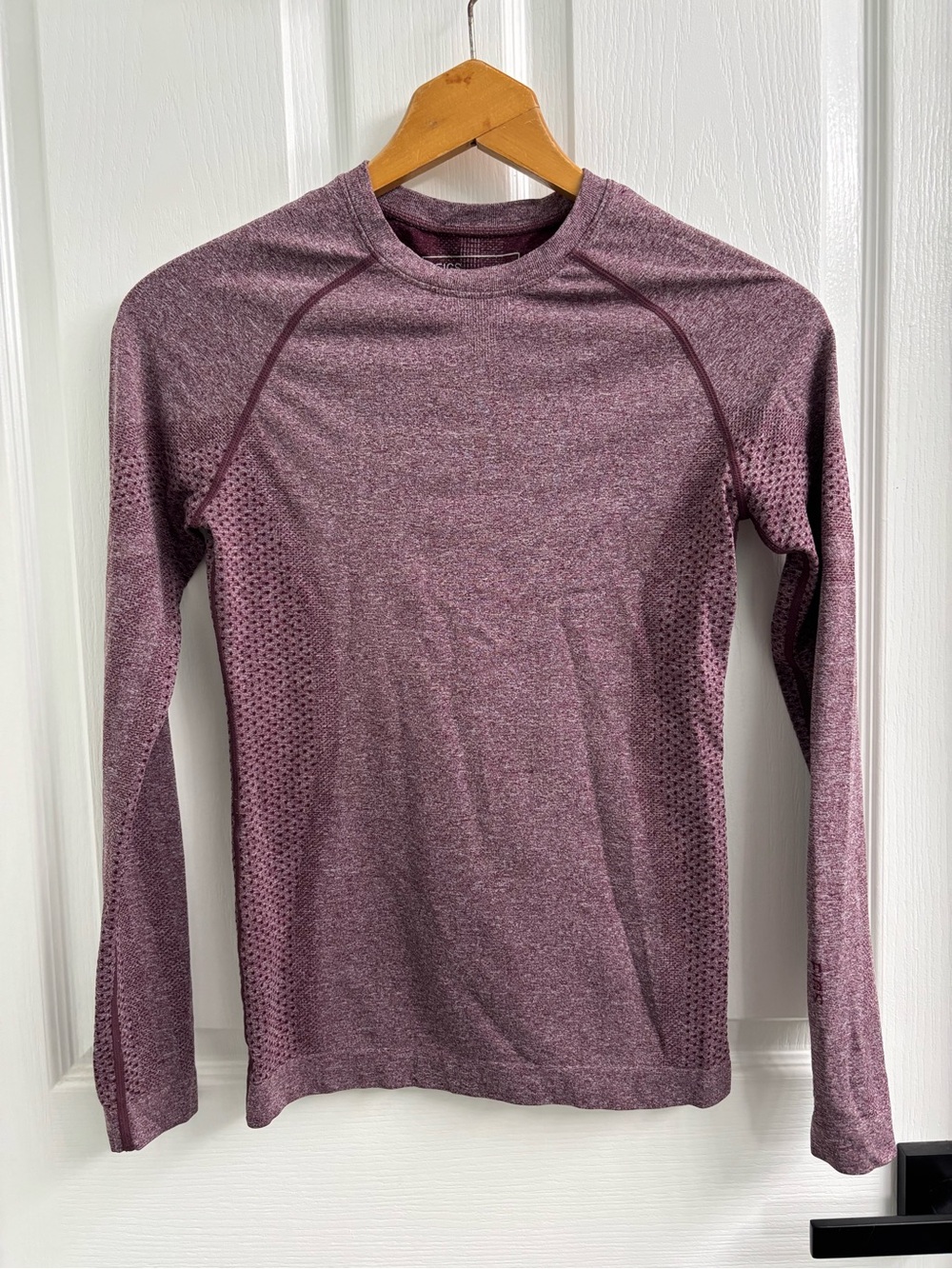 Figs Women's Long Sleeve Seamless Underscrub
